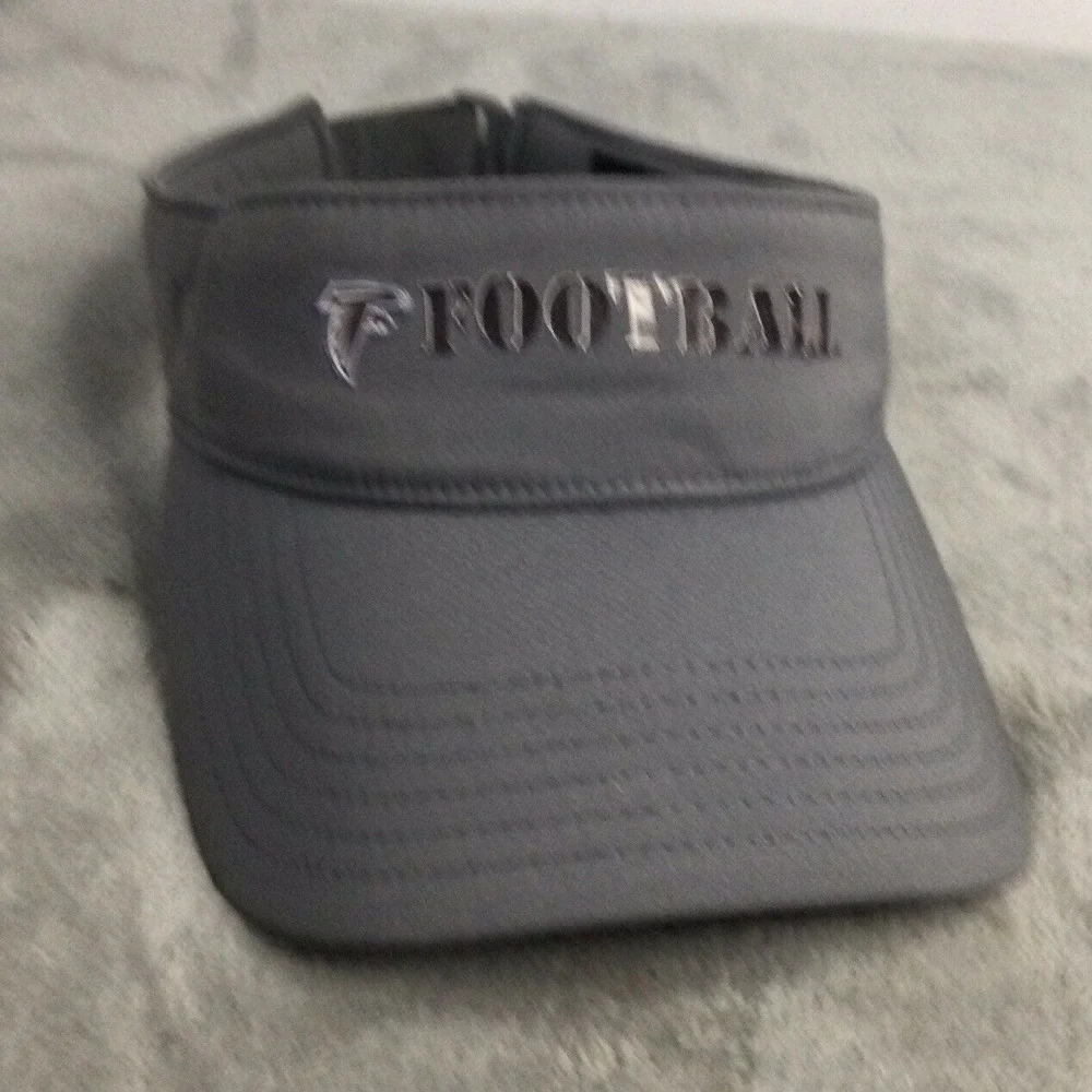Alanta Falcons Under Armour Visor Heatgear Gray‎ Adjustable Run Golf Sports